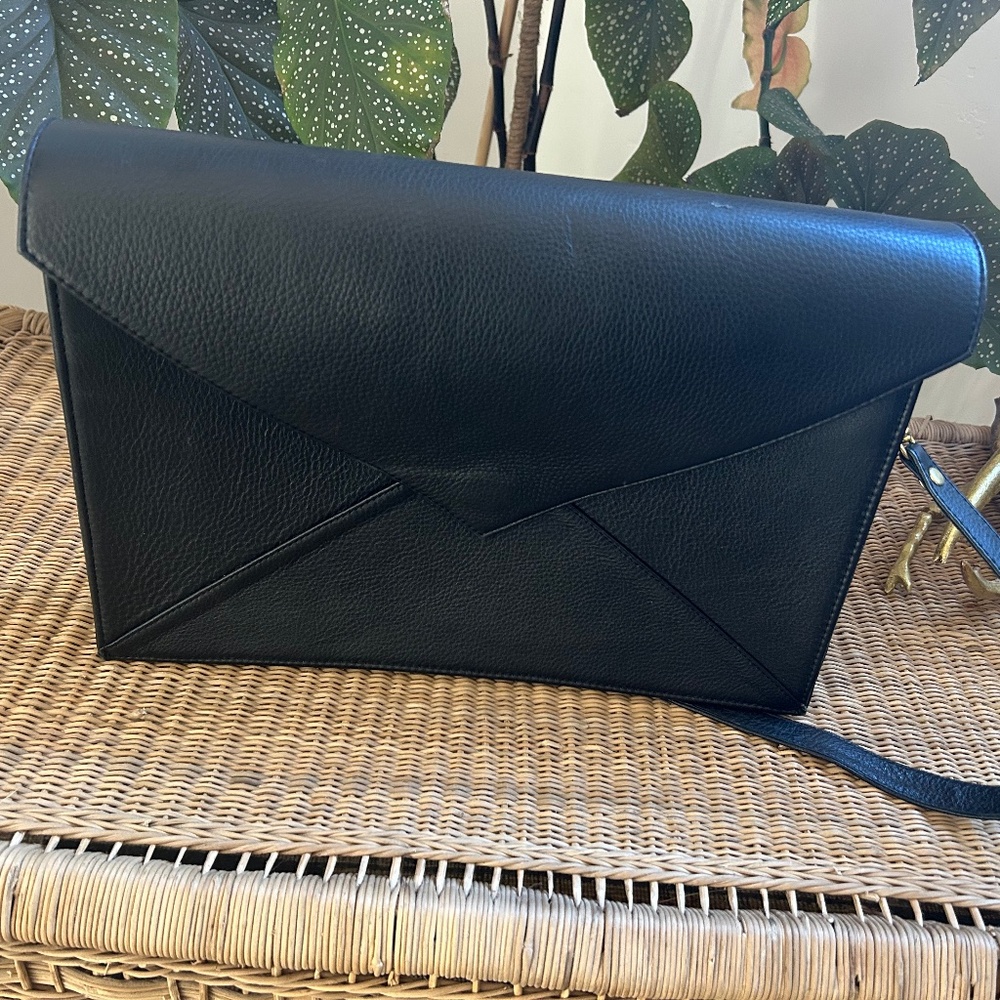 TAH women’s brief case